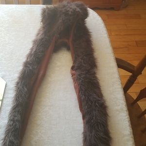 Bear hat with paw pockets